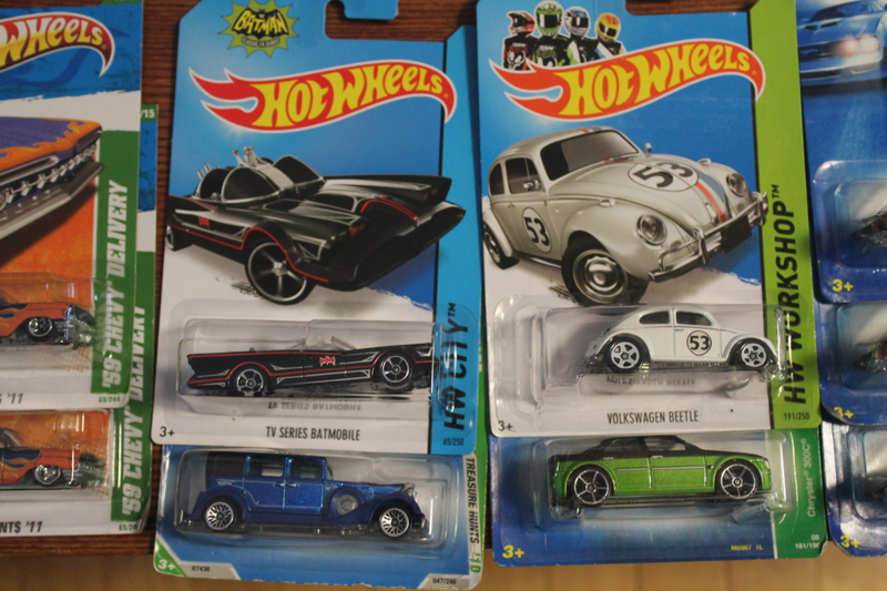 Illustration for article titled Enormous Die-Cast Collection - Box 3 - Hot Wheels